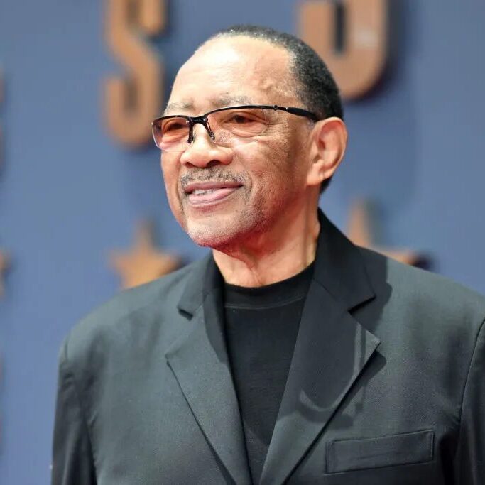 Dr. Bobby Jones